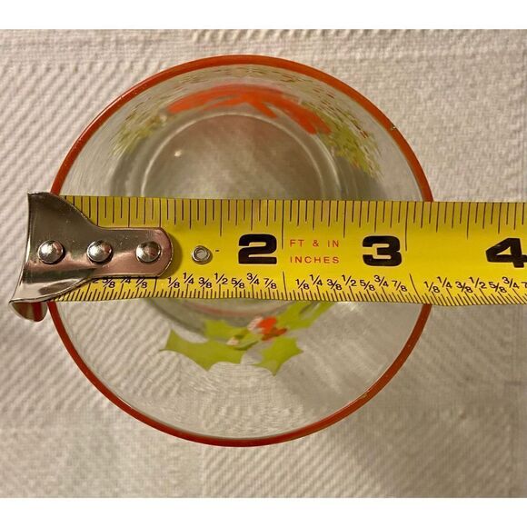 2 Vintage CHRISTMAS HOLLY Wreath Glasses - Cocktail Glassware~Used On TV Show - Picture 7 of 7